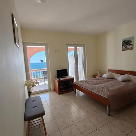 Apartment Maskovic Karbuni